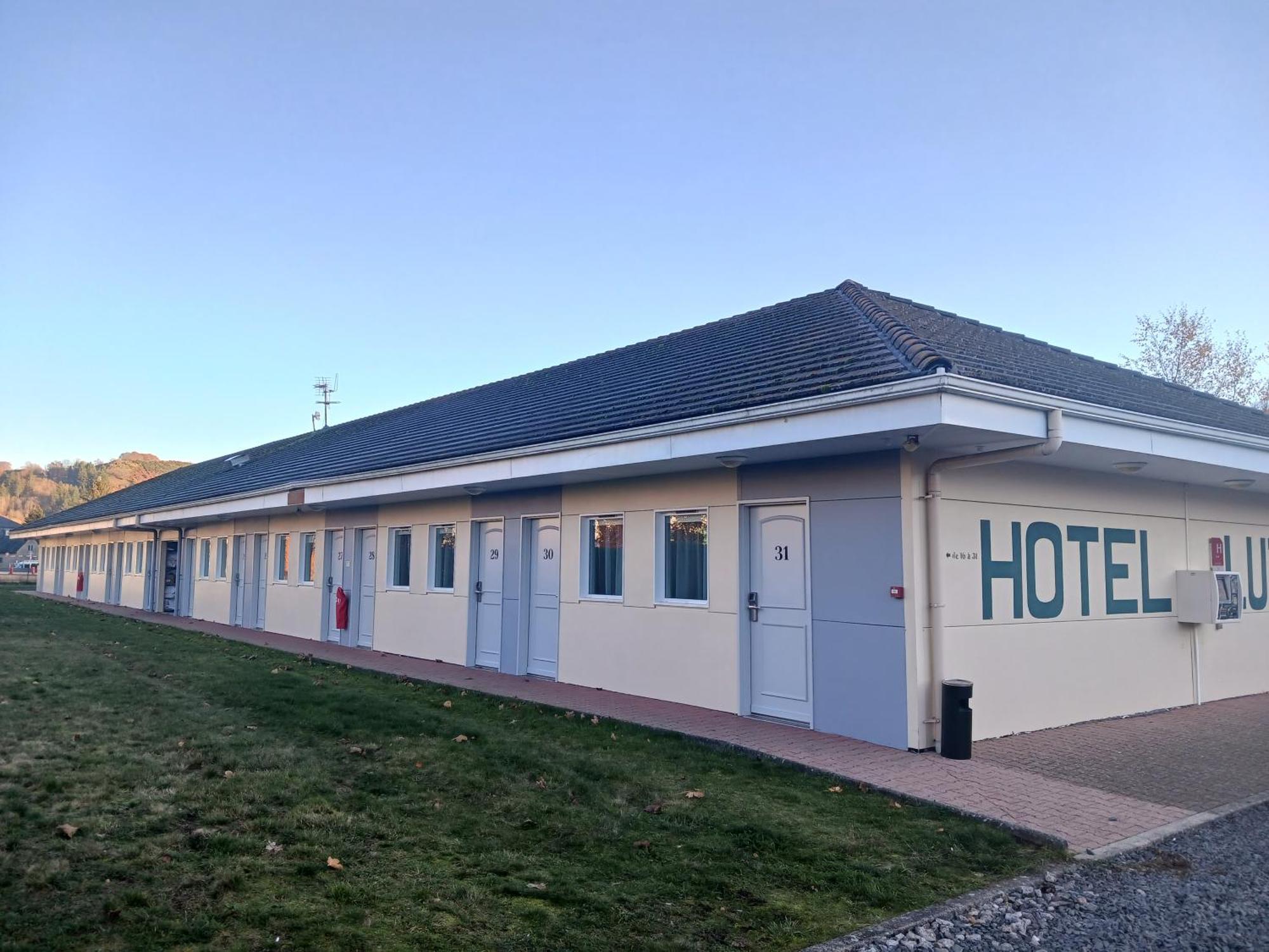 The Originals Access, Hotel Le Lutea Riom-ès-Montagne Εξωτερικό φωτογραφία