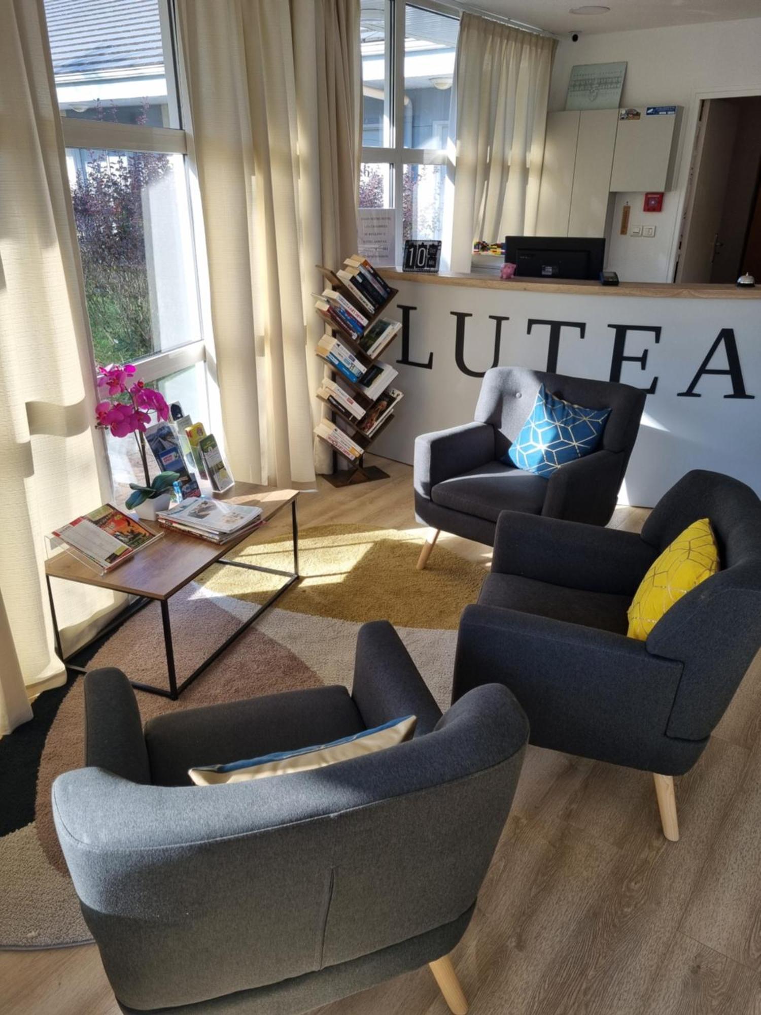 The Originals Access, Hotel Le Lutea Riom-ès-Montagne Εξωτερικό φωτογραφία